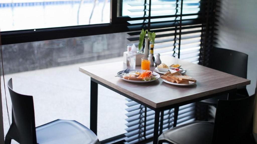 B2 South Pattaya Premier Hotel Εξωτερικό φωτογραφία